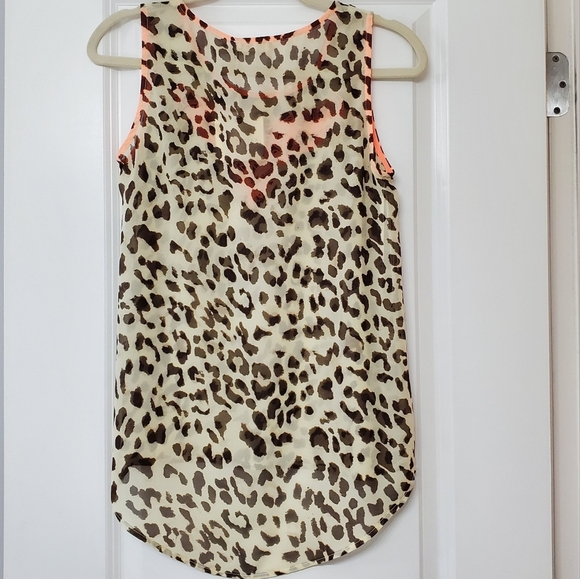 NWT Blu Pepper Sleeveless Blouse Cheetah Animal Print Embroidered Boho Top Small - Picture 3 of 4